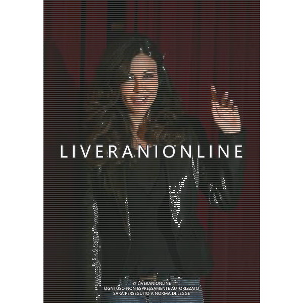 MILANO 8 GENNAIO 2007 PRESENTAZIONE DELLO SPETTACOLO TEATRALE \'LA PRESIDENTESSA\' REGIA DI GIGI PROIETTI NELLA FOTO: SABRINA FERILLI PH FRANKY-AG ALDO LIVERANI