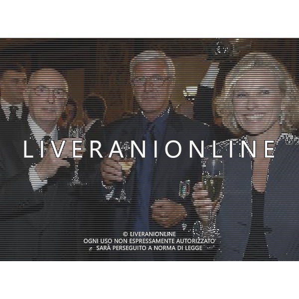 Roma 08/01/2007 NELLA FOTO Il Presidente della Repubblica Giorgio Napolitano con il Ministro Melandri e il C.T. Lippi, nel pomeriggio di oggi 8 gennaio 2007 al Quirinale.(foto di Enrico Oliverio-Ufficio Stampa della Presidenza della Repubblica) AGENZIA A