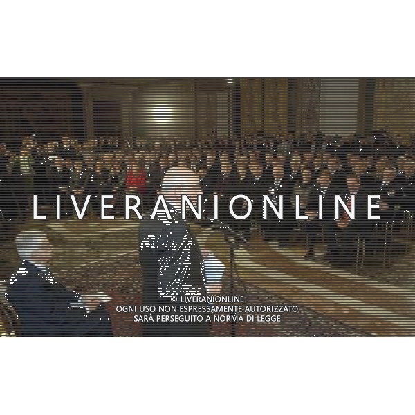 Roma 08/01/2007 NELLA FOTO Il Presidente della Repubblica Giorgio Napolitano con i dirigenti ed atleti vincitori del campionato del mondo in varie discipline olimpiche negli anni 2005-2006,nel pomeriggio di oggi 8 gennaio 2007,in occasione della premiazi