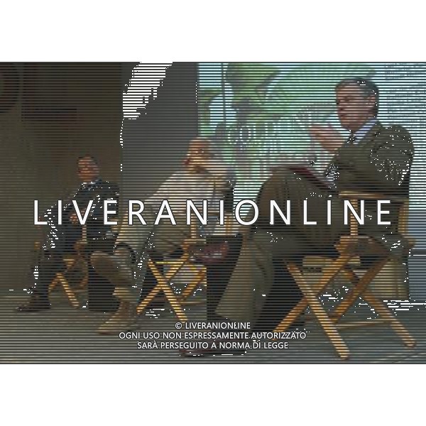 MILANO 9 GENNAIO 2007 PRESENTAZIONE DEL IL VENTAGLIO E IL PROGRAMMA DEGLI SPETTACOLI E DEGLI APPUNTAMENTI DEL PICCOLO TEATRO PER I TRECENTO ANNI DELLA NASCITA DI CARLO GOLDONI. NELLA FOTO:SERGIO ESCOBAR LUCA RONCONI E ANDREA FOA\' PH FRANKY/AG ALDO LIVERA