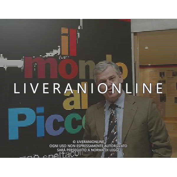 MILANO 9 GENNAIO 2007 PRESENTAZIONE DEL IL VENTAGLIO E IL PROGRAMMA DEGLI SPETTACOLI E DEGLI APPUNTAMENTI DEL PICCOLO TEATRO PER I TRECENTO ANNI DELLA NASCITA DI CARLO GOLDONI. NELLA FOTO: SERGIO ESCOBAR PH FRANKY/AG ALDO LIVERANI