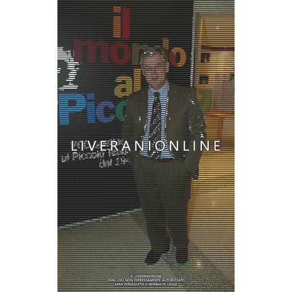 MILANO 9 GENNAIO 2007 PRESENTAZIONE DEL IL VENTAGLIO E IL PROGRAMMA DEGLI SPETTACOLI E DEGLI APPUNTAMENTI DEL PICCOLO TEATRO PER I TRECENTO ANNI DELLA NASCITA DI CARLO GOLDONI. NELLA FOTO: SERGIO ESCOBAR PH FRANKY/AG ALDO LIVERANI