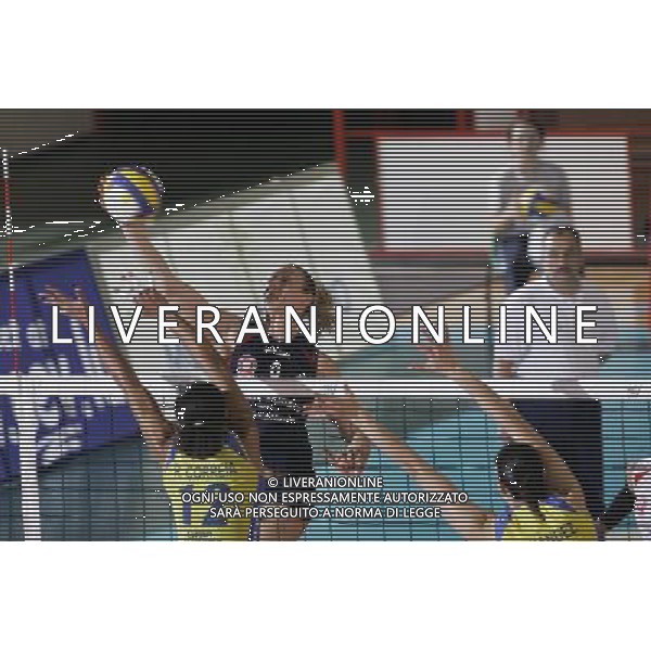 JESI - 10/01/2006 EUROLEGA CEV DI VOLLEY FEMMINILE 2006/07 MONTESCHIAVO JESI - LAS PALMAS NELLA FOTO: H.BOWN - JESI PH S.ROSA/AG. ALDO LIVERANI