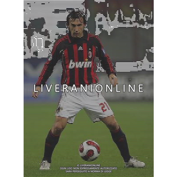 Milano 11/01/2007 coppa italia tim 2006/07 milan-arezzo 2:0 nella foto pirlo andrea ph marco luzzani/ag aldo liverani s.a.s.