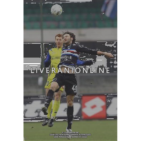 Chievo - Sampdoria Coppa Italia Tim Cup 17/01/2006 nella foto michele marcolini con gennaro delvecchio ph garbuio/ag. aldo liverani