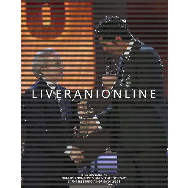 MILANO 29/01/2007 AUDITORIUM MILANO OSCAR DEL CALCIO AIC NELLA FOTO GIANLUIGI BUFFON-DAN PETERSON FOTO LUZZANI MARCO-AGENZIA ALDO LIVERANI 