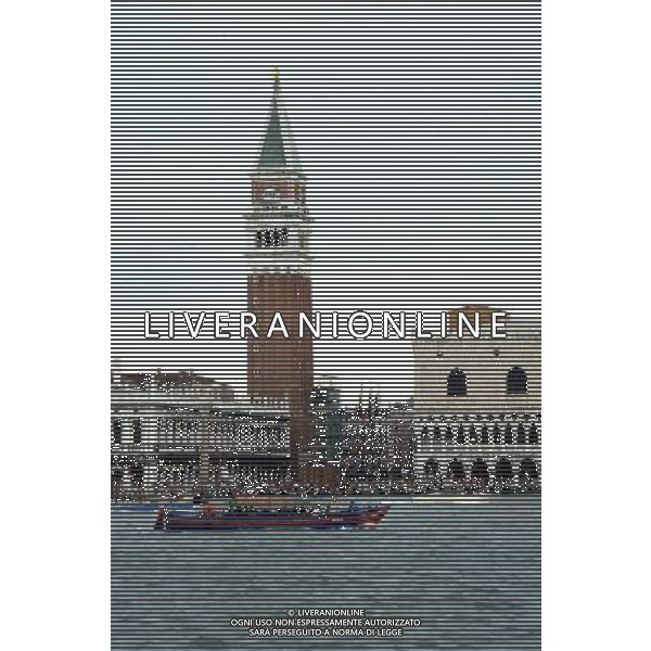 Venezia Citta\' veduta del Campanile in Piazza San Marco ph archivio ag. aldo liverani