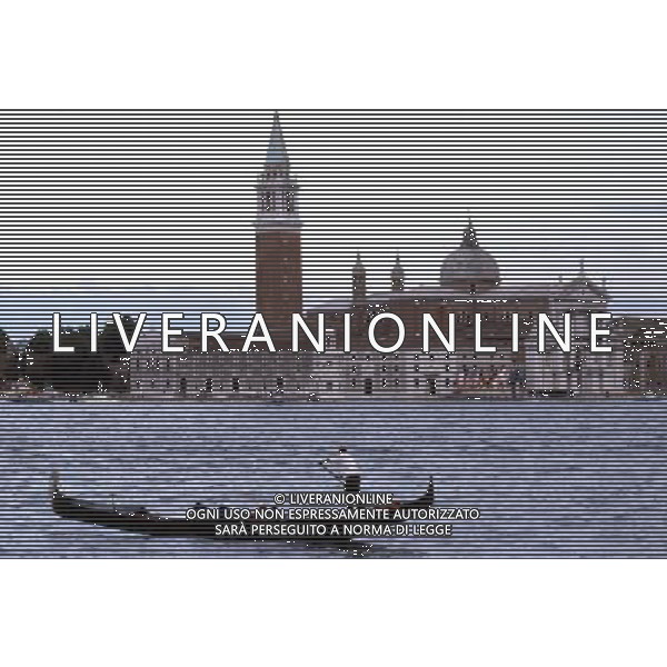 Venezia Citta\' - Isola di San Giorgio veduta del Campanile in Piazza San Marco ph archivio ag. aldo liverani