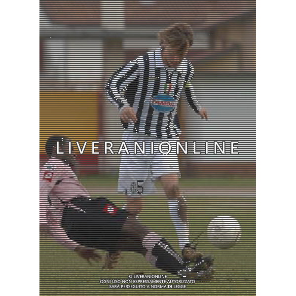 Juventus-Palermo 59¡Torneo Mondiale di Calcio Giovanile \'Coppa Carnevale\' di Viareggio - Quarrata(PT) - 08.02.2007 Nella Foto: Bettega(Juventus)-Mensah(Palermo) Ph.Vitez/Agenzia Aldo Liverani