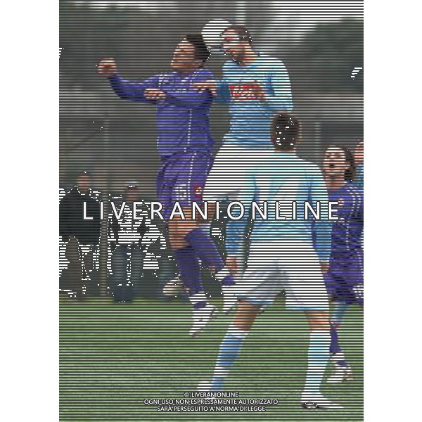 Fiorentina - Napoli 59¡Torneo Mondiale di Calcio Giovanile \'Coppa Carnevale\' di Viareggio - S.Donato(PI) - 09.02.2007 Nella Foto: D\'Ambrosio Danilo(Fiorentina)-Perfetto(Napoli) Ph.Vitez/Ag. Aldo Liverani