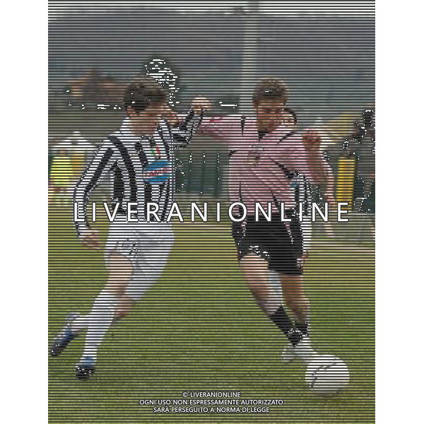 59¡Torneo Mondiale di Calcio Giovanile \'Coppa Carnevale\' di Viareggio - Quarrata(PT) - 08.02.2007 Juventus-Palermo Nella Foto: Duravia(Juventus)-Corbomaro(Palermo) Ph.Vitez/ag aldo liverani s.a.s.