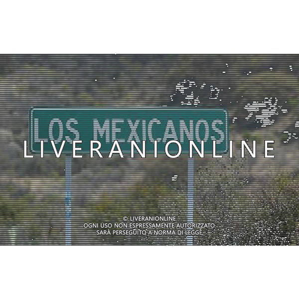 Corona Rally Mexico - leon 2004 cartello stradale mexico photo4-agenzia aldo liverani