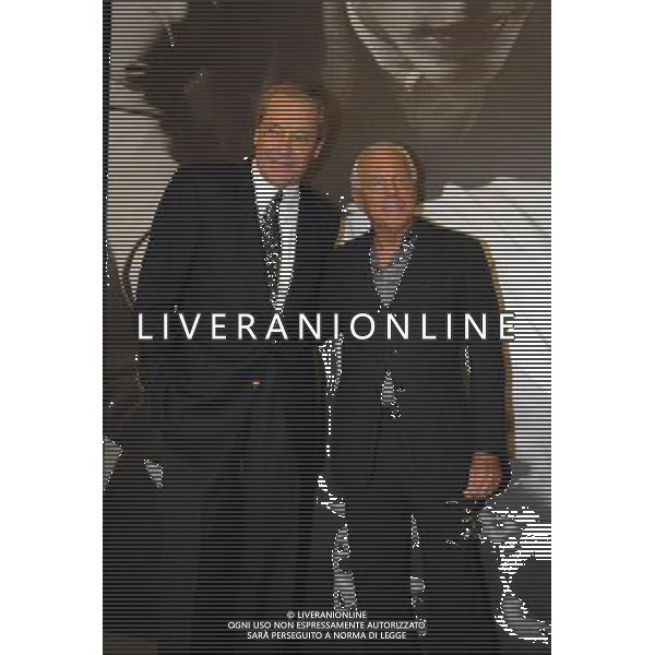 MILANO 19/2/2007 TRIENNALE MOSTRA DEI TRENTA ANNI DI ATTIVITA\' DI GIORGIO ARMANI NELLA FOTO HELMUT SWAROVSKI E GIORGIO ARMANI FOTO ROMANO/AG ALDO LIVERANI