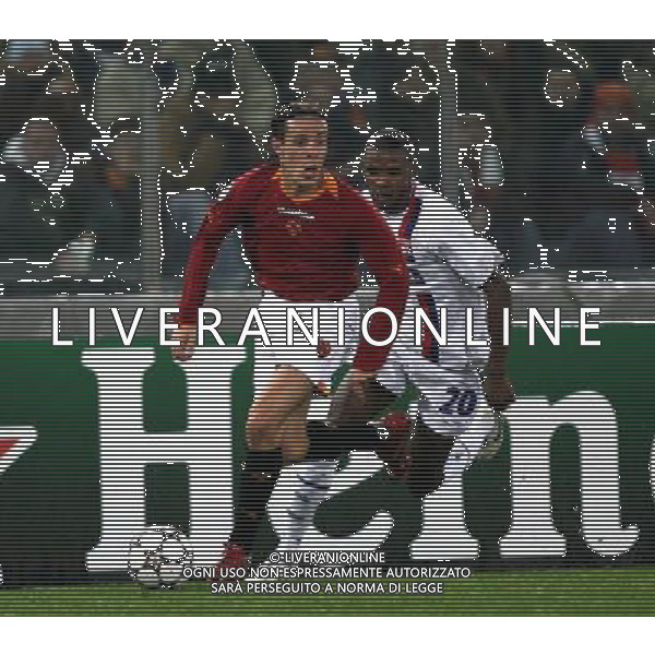 Roma - Lione Olympique Lyonnais - 21/02/2007 UEFA Champions League 2006-2007 Andata Ottavi di Finale nella foto: Rodrigo Ferrante TADDEI e Eric ABIDAL ph Corradetti / Ag. Aldo Liverani