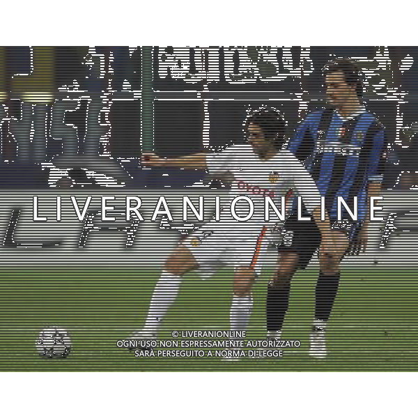 Milano 21/02/2007 Champions League 2006/07 inter-valencia 2:2 nella foto ibrahimovic e ayala ph marco luzzani/ag aldo liverani s.a.s.