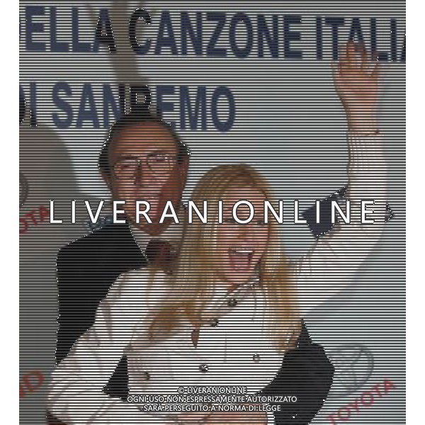 SAN REMO 28/2/2007 57° FESTIVAL DELLA CANZONE ITALIANA NELLA FOTO MICHELLE HUNZIKER E PIPPO BAUDO FOTO AG ALDO LIVERANI