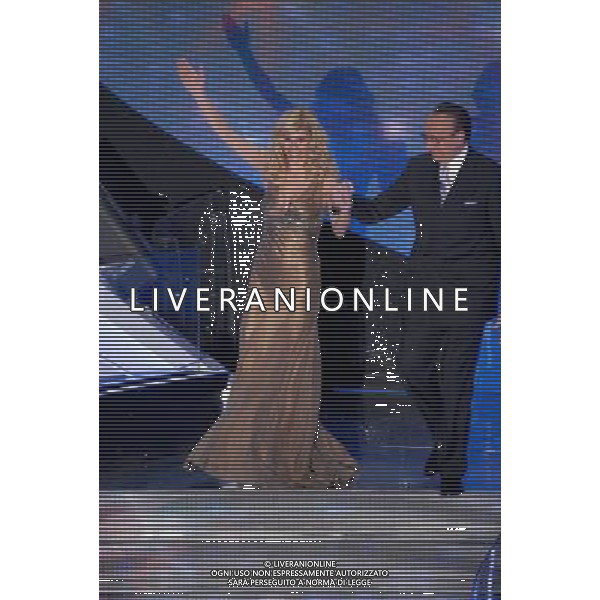 57¡ Festival della Canzone Italiana di San Remo 01/03/2007 Terza Serata nella foto Michelle Hunziker con Pippo Baudo ph AG/Ag. Aldo Liverani