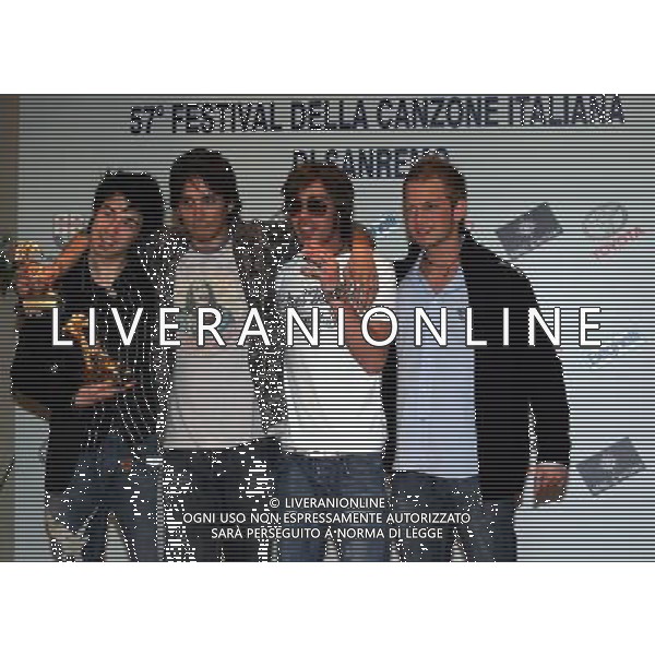 SANREMO 3/3/2007 57° FESTIVAL DELLA CANZONE ITALIANA FOTO CALL VINCITORI SEZIONE GIOVANI NELLA FOTO STEFANO CENTOMO, FABRIZIO MORO ED I PQUADRO FOTO ROMANO/AG ALDO LIVERANI