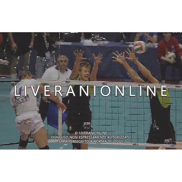 milano 03-03-2007 ergo volley land 2007 tim cup A1 final four m. roma volley - maggiora latina nella foto zanuto e vissotto ph marco luzzani/ag. aldo liverani s.a.s.