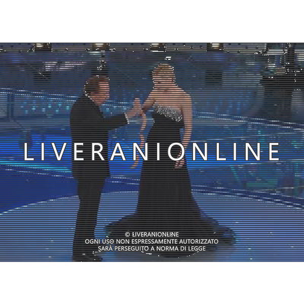 SANREMO 3/3/2007 SERATA FINALE DEL 57° FESTIVAL DELLA CANZONE ITALIANA NELLA FOTO MIKE BONGIORNO E MICHELLE HUNZIKER FOTO AG ALDO LIVERANI