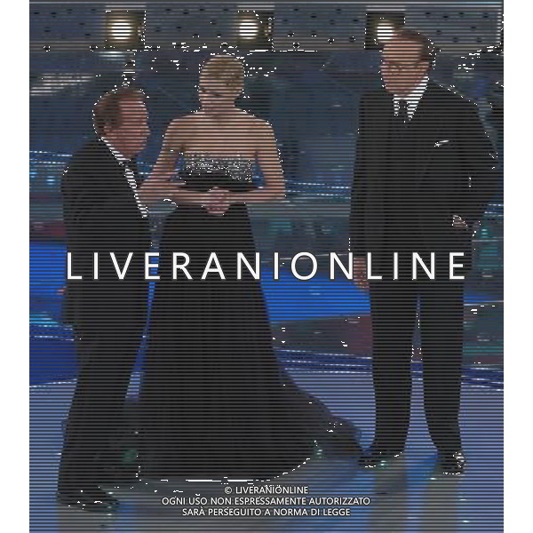 SAN REMO 3/3/2007 SERATA FINALE DEL 57° FESTIVAL DELLA CANZONE ITALIANA NELLA FOTO MIKE BONGIORNO, MICHELLE HUNZIKER E PIPPO BAUDO FOTO AG ALDO LIVERANI