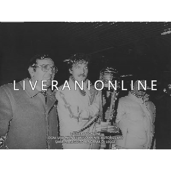 Juventus Campione Coppa Intercontinentale 08/12/1985 Juventus - Argentina Juniors giocata a Tokyo nella foto Stefano Tacconi e Favero con la Coppa ph archivio Aldo Liverani