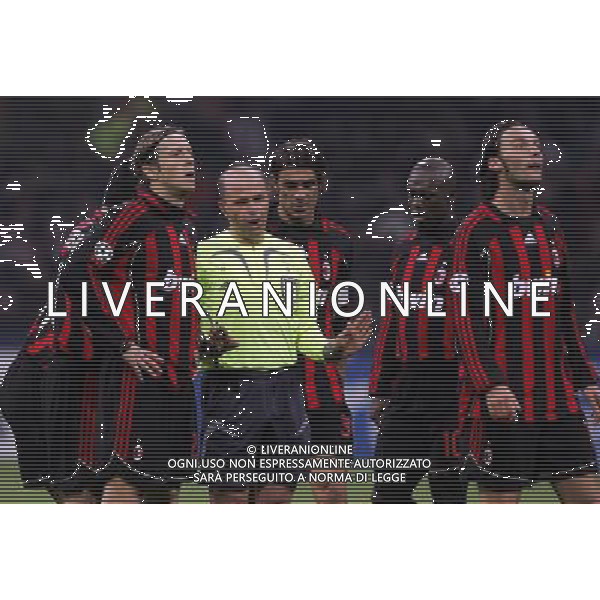 Milano 07/03/2007 Champions League 2006/07 milan-celtic 1:0 nella foto plautz konrad con gattuso, ambrosini, maldini, seedorf e jankulovski ph marco luzzani/ag aldo liverani s.a.s.