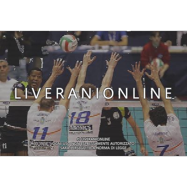 Milano 03/03/2007 TIM CUP A1Final Four 2007 M. Roma Volley - Maggiora Latina nella foto hernandez osvaldo, zanuto bruno, bjelica novica, mattera giordano ph marco luzzani/ag aldo liverani s.a.s.