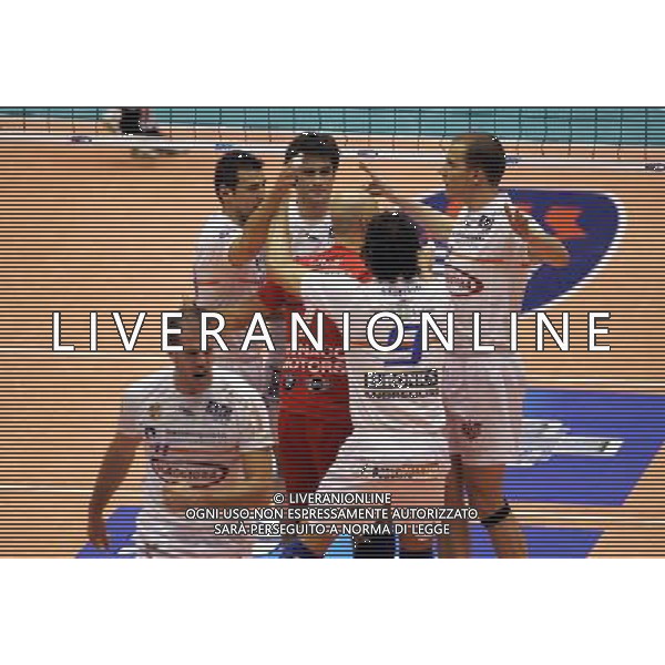 Milano 03/03/2007 TIM CUP A1Final Four 2007 M. Roma Volley - Maggiora Latina nella foto esultanza maggiora latina ph marco luzzani/ag aldo liverani s.a.s.