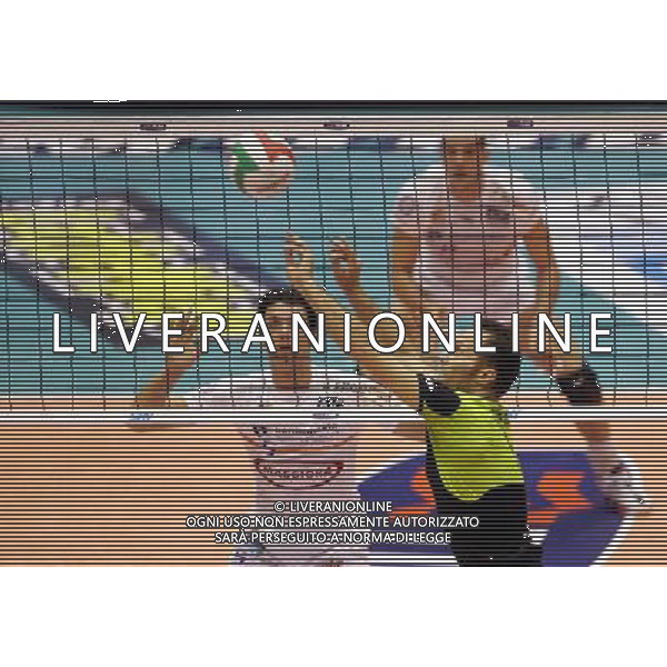 Milano 03/03/2007 TIM CUP A1Final Four 2007 M. Roma Volley - Maggiora Latina nella foto fortunato francesco e tofoli paolo ph marco luzzani/ag aldo liverani s.a.s.