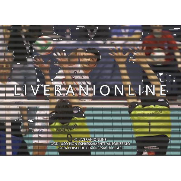Milano 03/03/2007 TIM CUP A1Final Four 2007 M. Roma Volley - Maggiora Latina nella foto leandro vissotto neves e molteni marco e mastrangelo luigi ph marco luzzani/ag aldo liverani s.a.s.