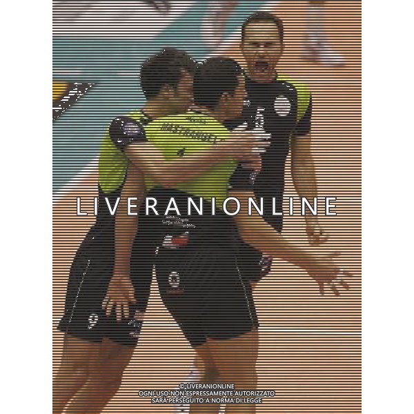 Milano 03/03/2007 TIM CUP A1Final Four 2007 M. Roma Volley - Maggiora Latina nella foto mastrangelo luigi, molteni marco e tofoli paolo esultano ph marco luzzani/ag aldo liverani s.a.s.