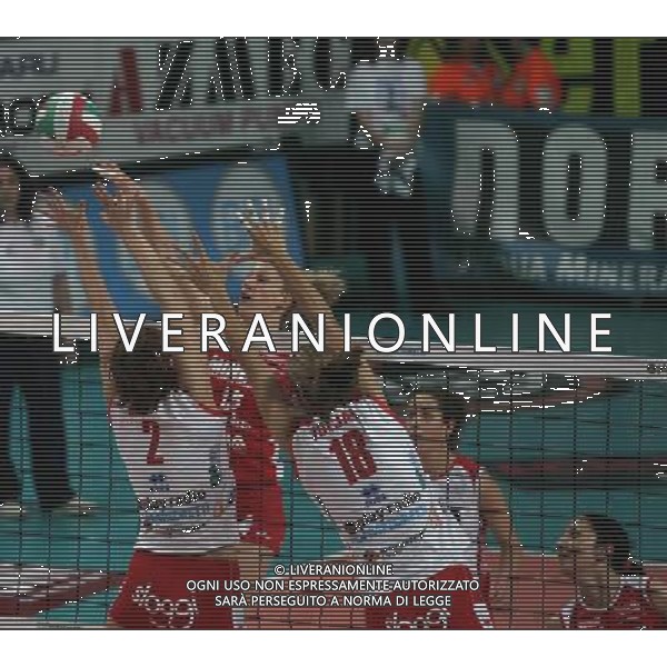 Foppa pedretti bergamo- Minetti Vicenza Volley Femminile 20/03/2007 nella foto la schiacciata della Ikic ph Mariani/Ag. Aldo Liverani