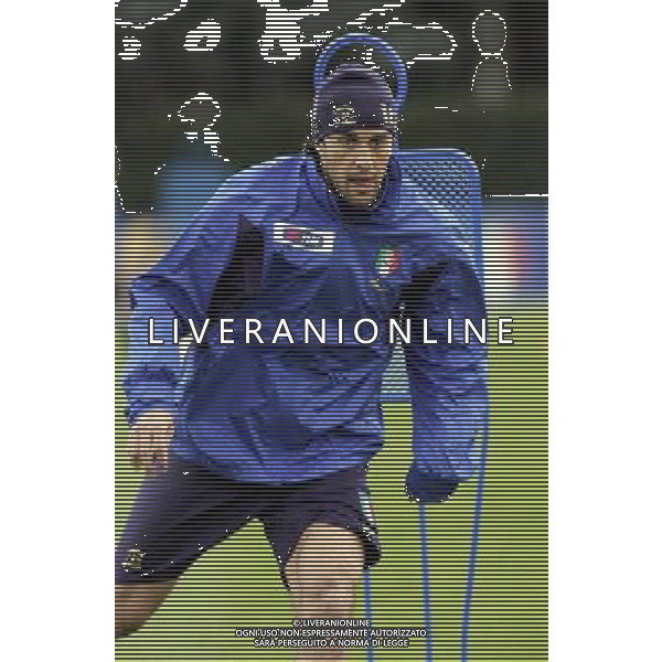 COVERCIANO 21/03/2007 NELLA FOTO Luca Toni durante gli allenamenti a Coverciano oggi pomeriggio. AG ALDO LIVERANI