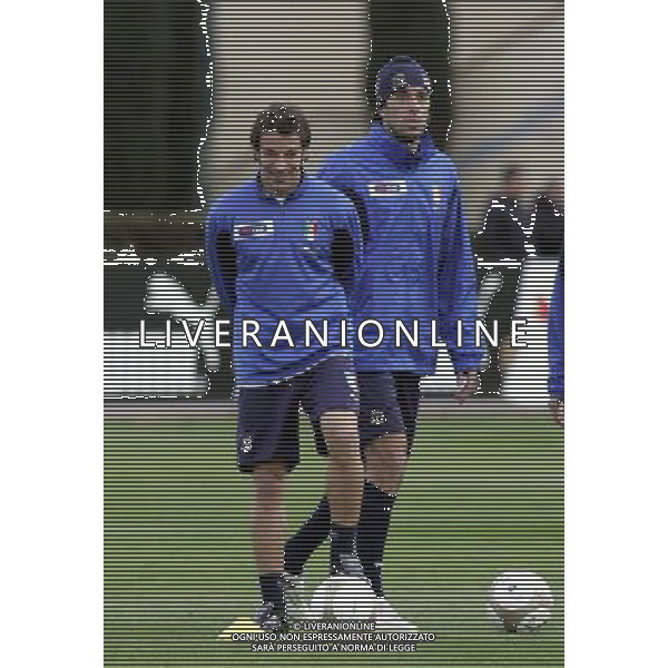 COVERCIANO 21/03/2007 NELLA FOTO Del PIero e Toni durante gli allenamenti a Coverciano oggi pomeriggio. AG ALDO LIVERANI