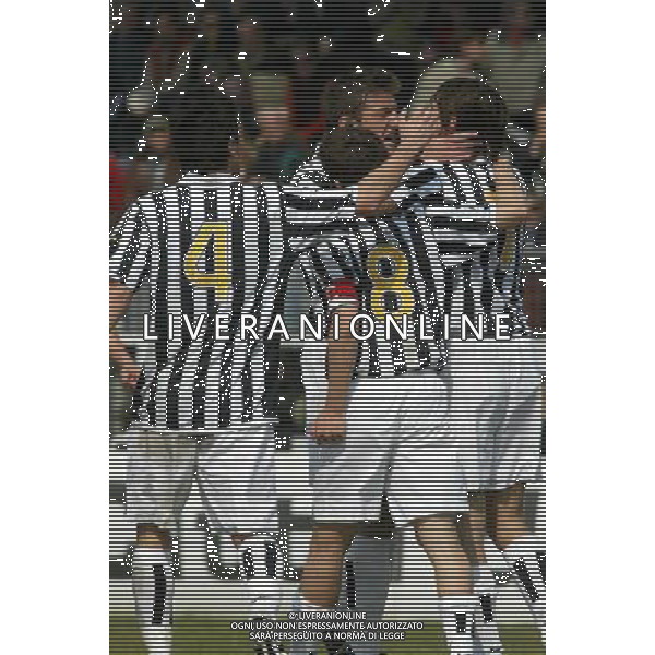 Juventus Inter Andata Coppa Italia Primavera 2006 2007 28-03-2007 Vinovo (To) Nella foto: abbracci Esultanza juventus dopo il gol di De Ceglie Ph Alessandro Falzone/AGENZIA ALDO LIVERANI