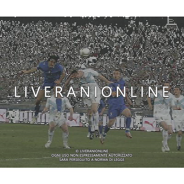 Bari - 28 / 03 / 2007 - Stadio \'San Nicola\' - Qualificazioni EURO 2008 - Italia Vs Scozia (2-0) - nella foto: gol di toni ph Corradetti / ag. Aldo Liverani