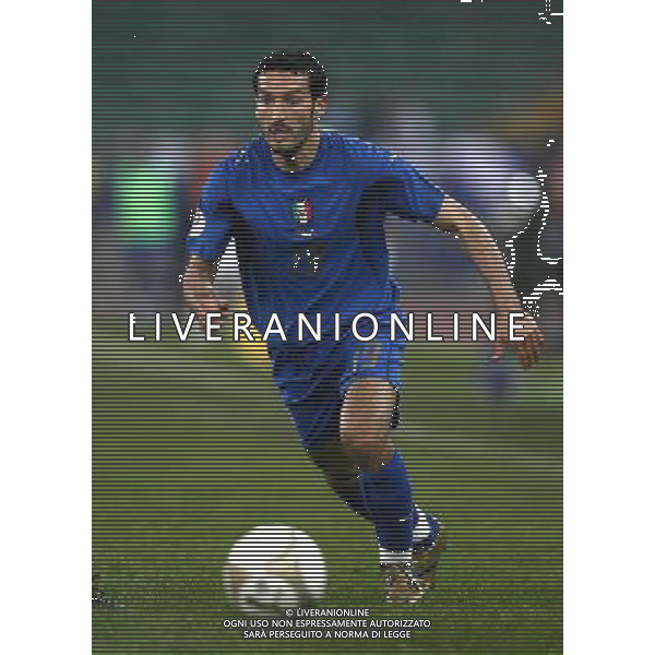 Bari - 28 / 03 / 2007 - Stadio \'San Nicola\' - Qualificazioni EURO 2008 - Italia Vs Scozia (2-0) - nella foto: Gianluca ZAMBROTTA ph Corradetti / ag. Aldo Liverani