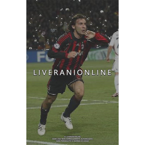 MILAN - BAYERN MONACO CHAMPIONS LEAGUE 02/04/2007 NELLA FOTO esultanza dopo il gol di andrea pirlo FOTO LUZZANI-AAG ALDO LIVERANI