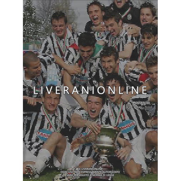 Inter - Juventus finale Coppa Italia Primavera 04/04/2007 nella foto festeggiamenti dei giocatori della juventus vincitori della Coppa ph Andry/Ag. Aldo Liverani