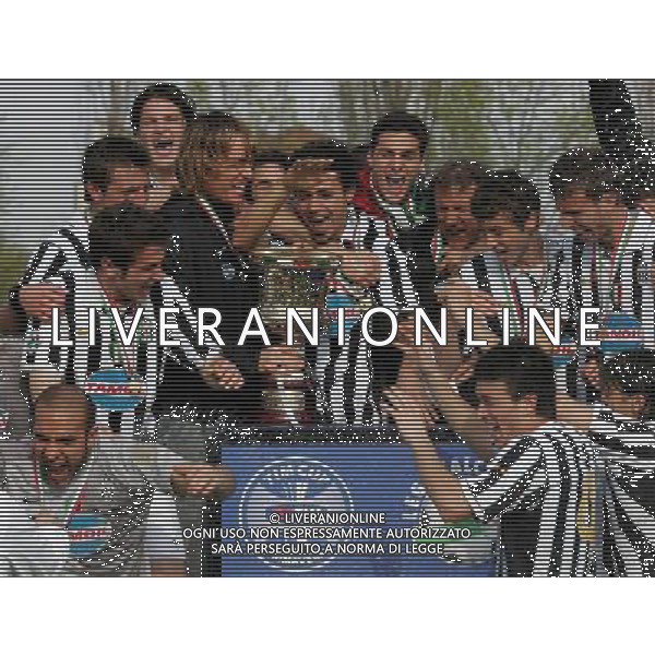 Inter - Juventus finale Coppa Italia Primavera 04/04/2007 nella foto festeggiamenti e premiazione della juventus vincitore della Coppa ph Andry/Ag. Aldo Liverani