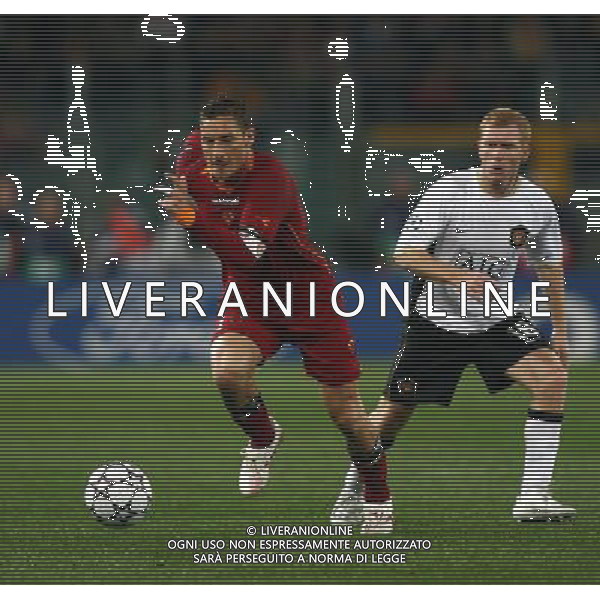 Roma - Manchester United - UEFA Champions League Andata Quarti di Finale Stadio Olimpico 04/04/2007 nella foto: Francesco Totti e Paul SCHOLES ph Corradetti / Ag. Aldo Liverani