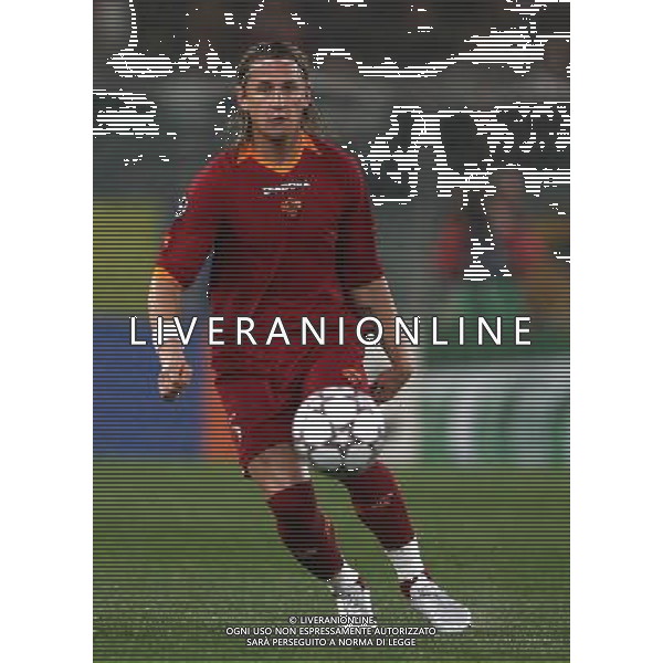 Roma - Stadio Olimpico - 04 / 04 / 2007 - UEFA Champions League 2006-2007 - Andata Quarti di Finale - Roma Vs Manchester United (2-1) - nella foto: Philippe MEXES ph Corradetti / Ag. Aldo Liverani