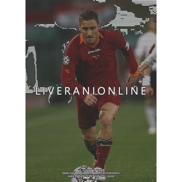Roma - Stadio Olimpico - 04 / 04 / 2007 - UEFA Champions League 2006-2007 - Andata Quarti di Finale - Roma Vs Manchester United (2-1) - nella foto: Francesco TOTTI ph Corradetti / Ag. Aldo Liverani