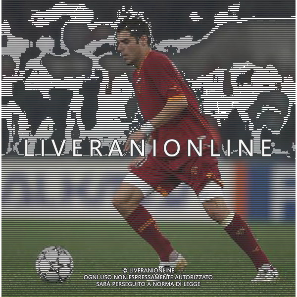 Roma - Stadio Olimpico - 04 / 04 / 2007 - UEFA Champions League 2006-2007 - Andata Quarti di Finale - Roma Vs Manchester United (2-1) - nella foto: Simone PERROTTA ph Corradetti / Ag. Aldo Liverani