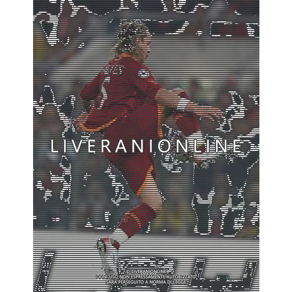 Roma - Stadio Olimpico - 04 / 04 / 2007 - UEFA Champions League 2006-2007 - Andata Quarti di Finale - Roma Vs Manchester United (2-1) - nella foto: Philippe MEXES ph Corradetti / Ag. Aldo Liverani