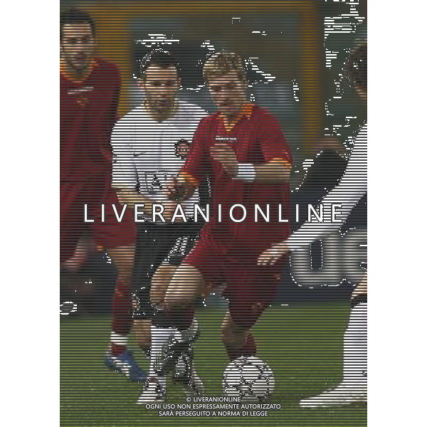 Roma - Stadio Olimpico - 04 / 04 / 2007 - UEFA Champions League 2006-2007 - Andata Quarti di Finale - Roma Vs Manchester United (2-1) - nella foto: Christian WILHELMSSON e Ryan GIGGS ph Corradetti / Ag. Aldo Liverani