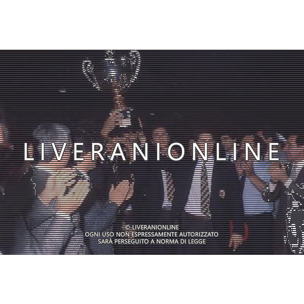 Premiazione Mundialito 1987 nella foto massaro premiazione milan ph archivio aldo liverani