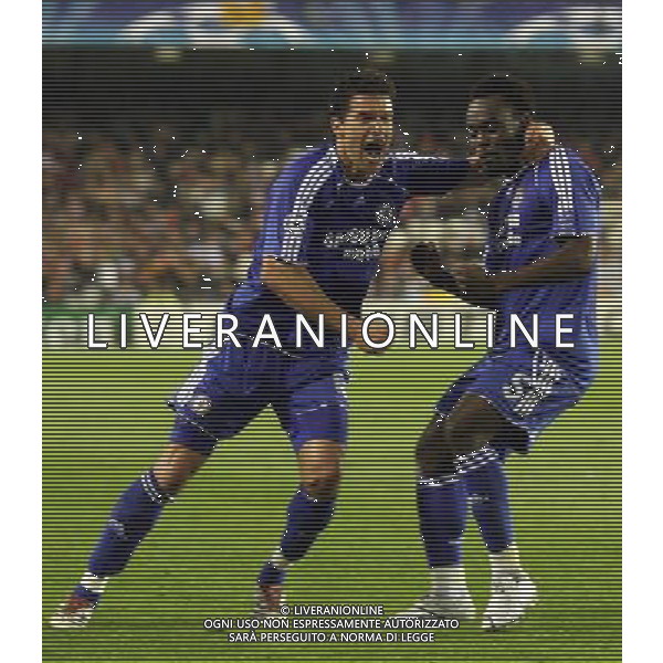 Valencia - Chelsea Champions League Quarter Finals second leg in Valencia 10/04/2007 nella foto abbracci esultanza di Michael Ballack and Michael Essien pic Marcello Pozzetti©IPS Photo Agency/Ag. Aldo Liverani