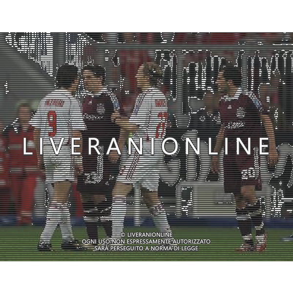 Monaco di Baviera (GER) 11-04-2007 Champions League 2006/07 Bayern Monaco - Milan 0:2 nella foto discussione inzaghi hargreaves ph marco luzzani/ag aldo liverani s.a.s.